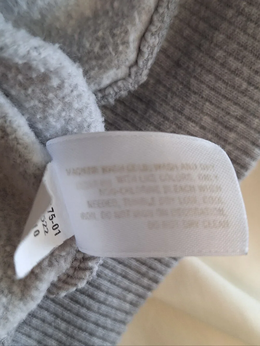 OLD NAVY Boys Zip-up Hoodie in Gray Size 3T